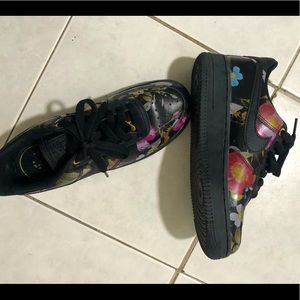 Women’s Air Force 1 Floral in Black